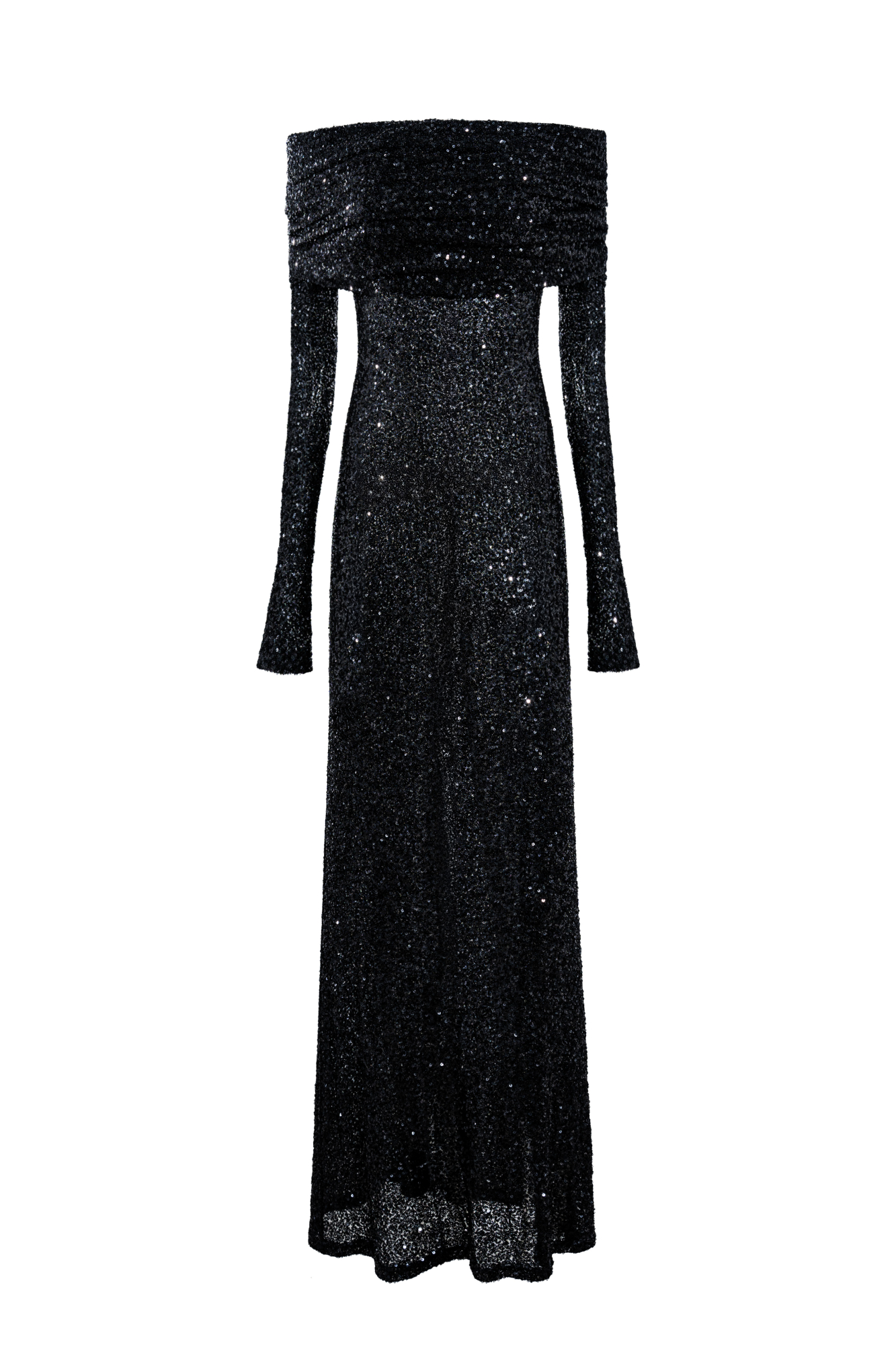 Платье длины макси с пайетками. Модель приталенного силуэта с длинным рукавом и открытой линией плеч.