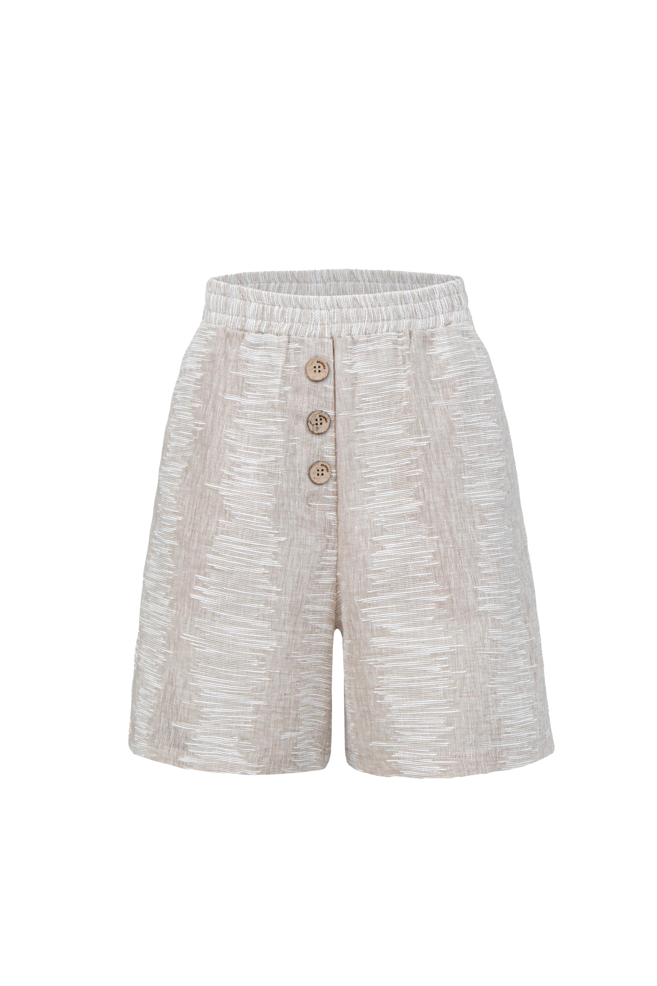 Шорты из текстурного льна. Модель прямого кроя с поясом на резинке, двумя карманами и декором в виде пуговиц.