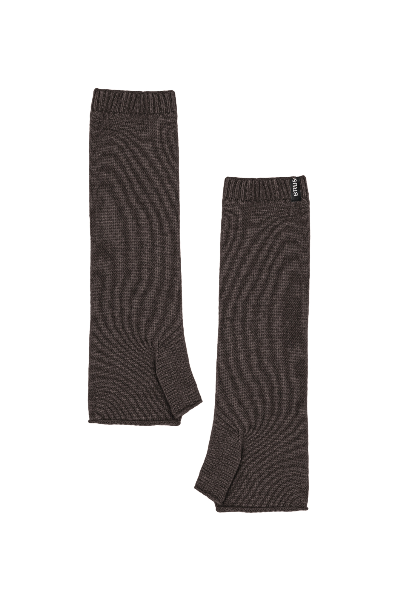 Трикотажные митенки из шерсти с добавлением кашемира. Модель с валиком по краю, эластичной резинкой в рубчик и брендированной биркой.