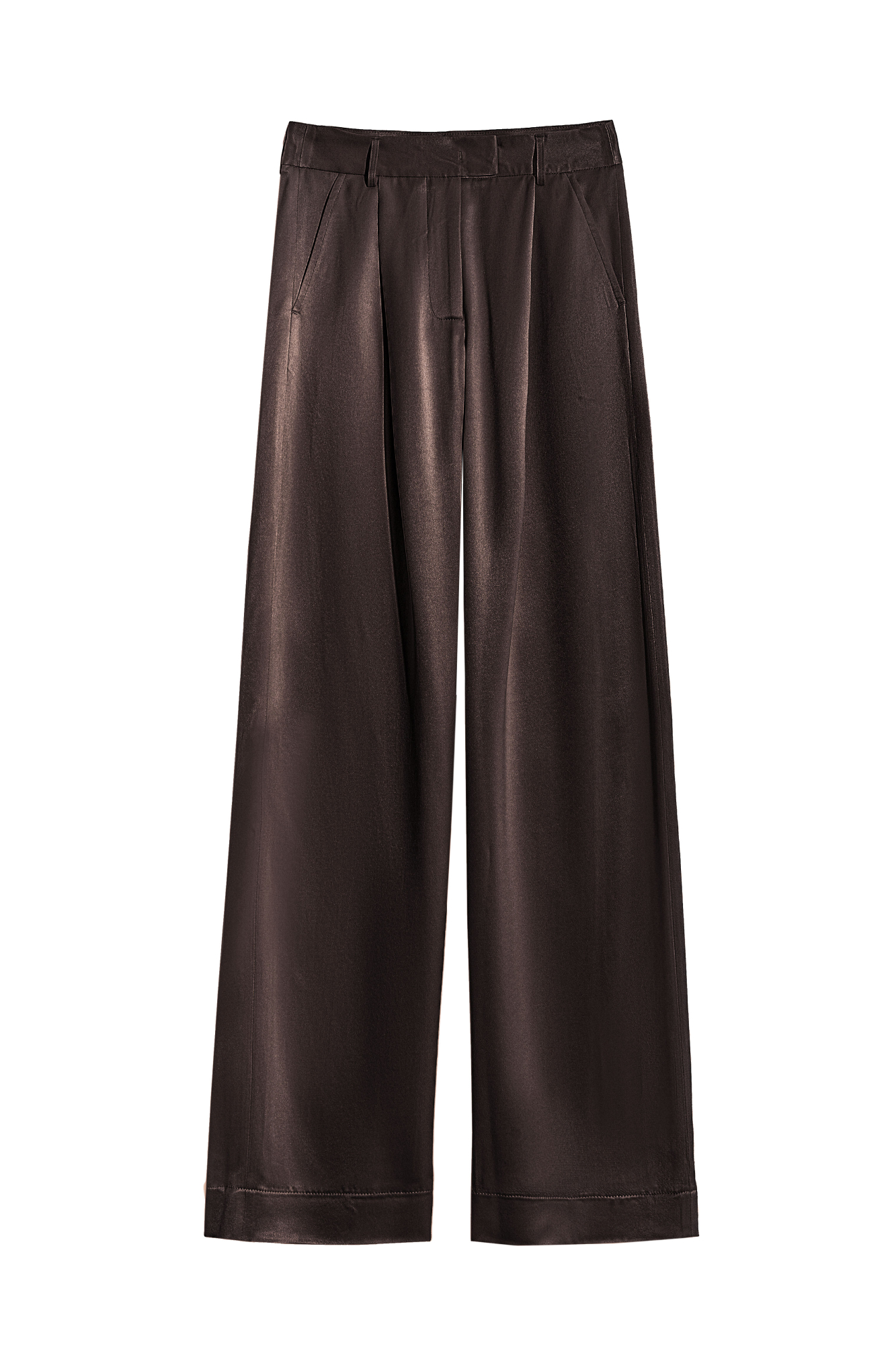 Атласные брюки из 100% вискозы. Модель прямого кроя со шлевками на поясе для ремня, карманами и застежкой на молнию, брючный крючок и пуговицу.