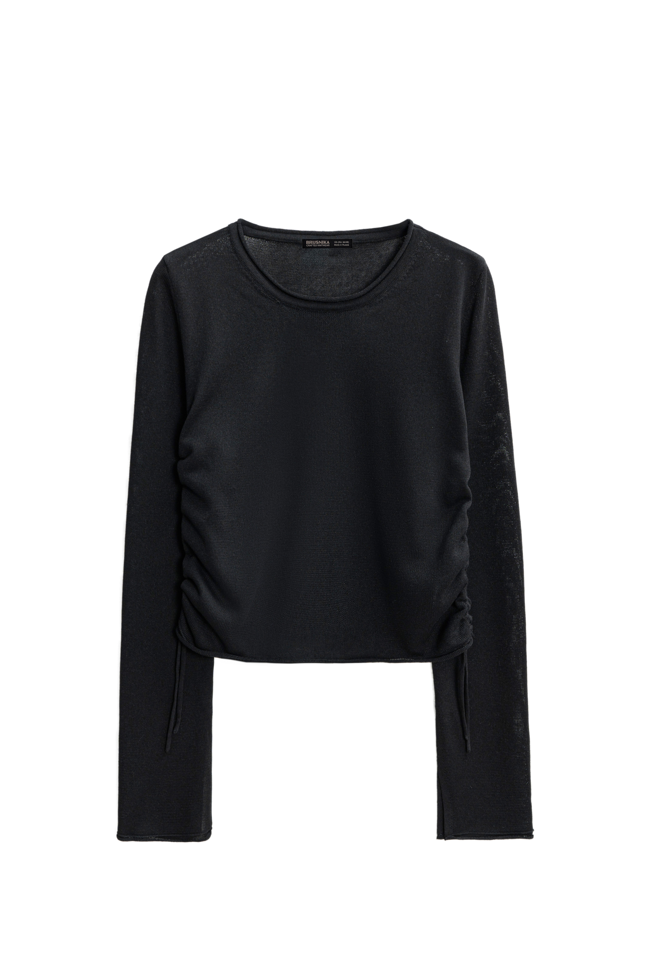 Трикотажный топ из вискозы. Модель прямого кроя, с длинным рукавом, небольшими разрезами на манжетах и круглым вырезом горловины. Кулиски по бокам изделия позволяют регулировать длину и создавать драпировку.