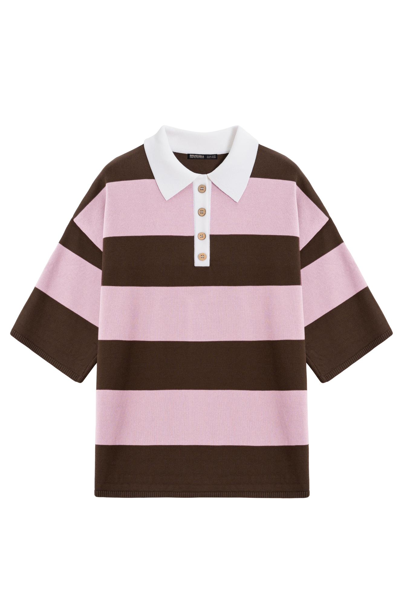 Трикотажная футболка поло из вискозы. Модель свободного кроя со спущенной линией плеч и отложным воротником с V-образным вырезом.