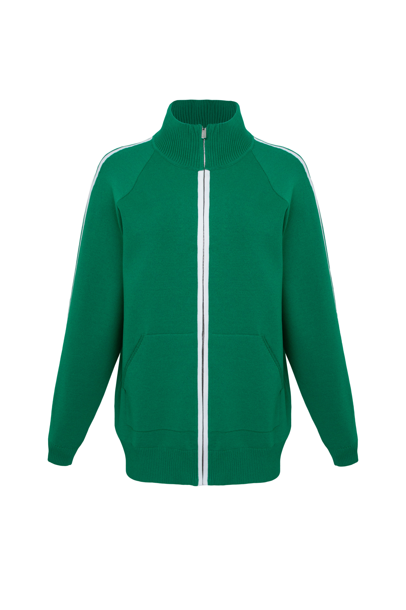 Трикотажный бомбер из вискозы с воротником-стойкой. Модель прямого силуэта с длинным рукавом и контрастными лампасами. Манжеты рукавов и низ изделия выполнен на резинке. Даа кармана. Застежка на молнии.