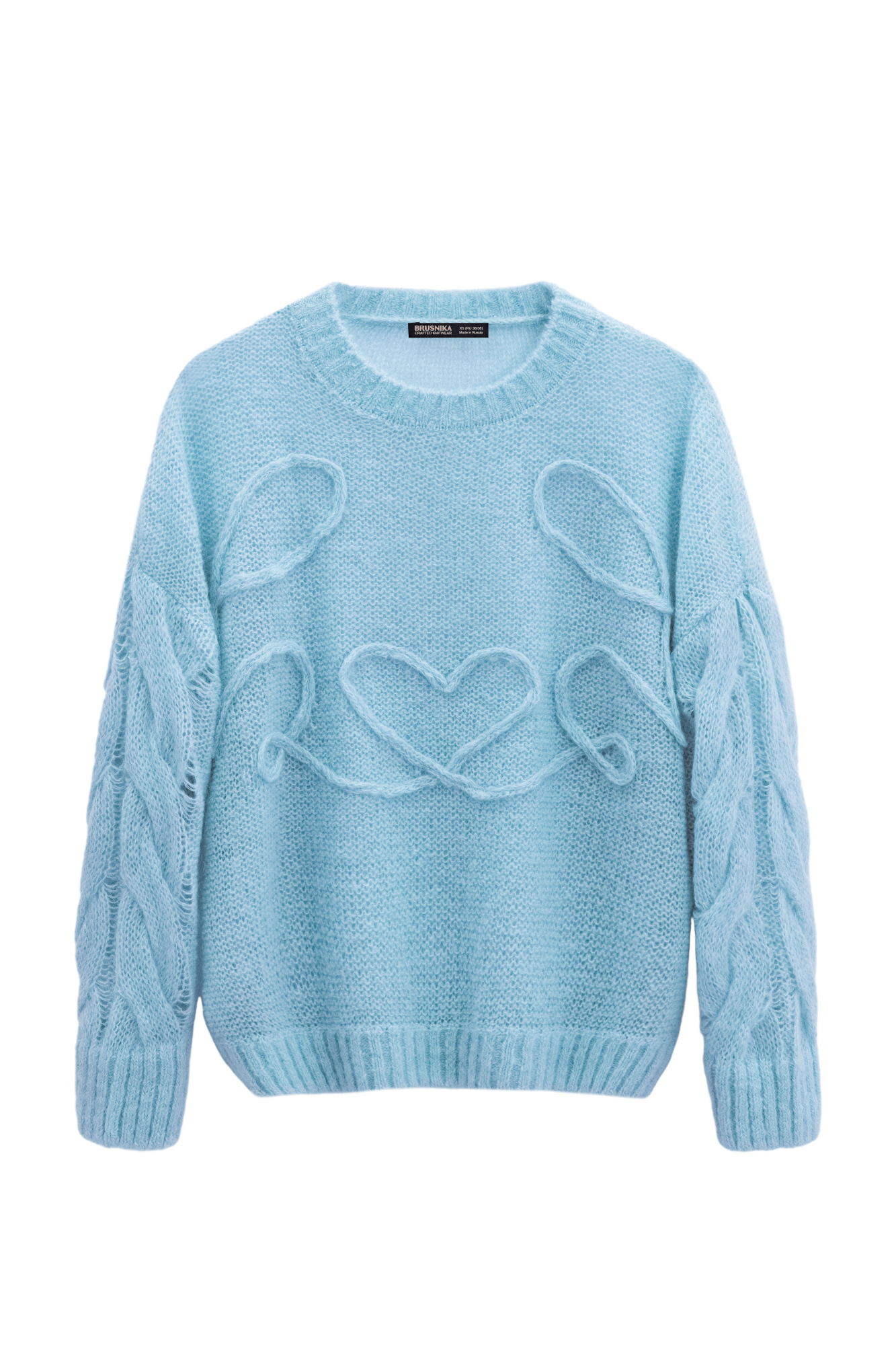 Трикотажный джемпер из шерсти и мохера. Модель свободного силуэта со спущенной линией плеча и круглым вырезом горловины. Изделие декорировано вывязанными косами на рукавах и вензелем в виде сердца на груди.