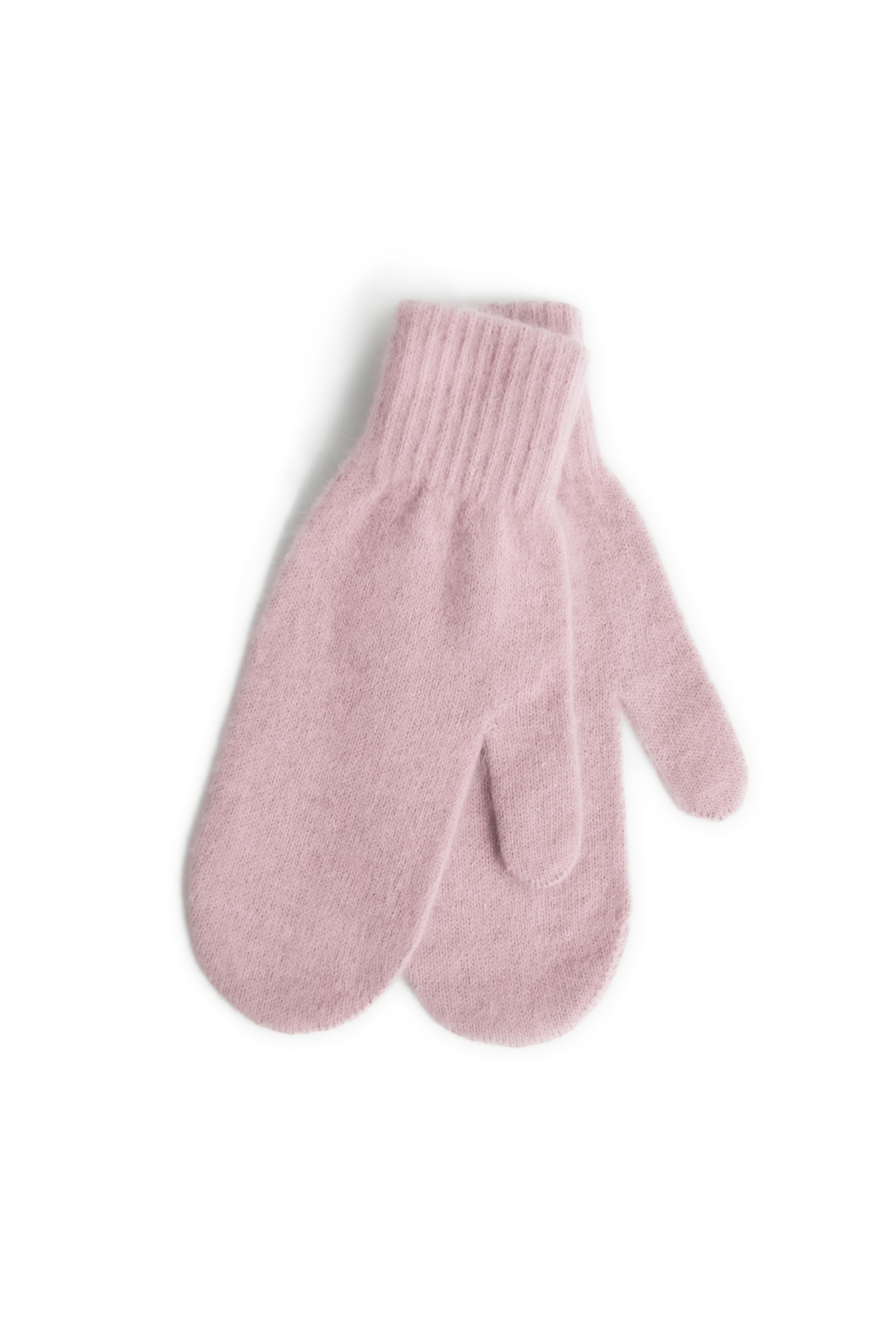 Теплые трикотажные варежки из ангоры. Низ изделия в рубчик.