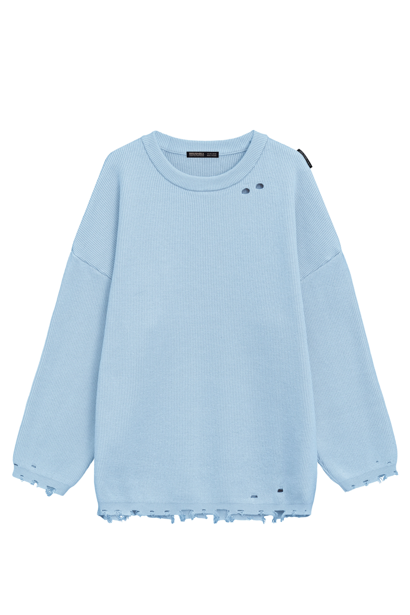 Трикотажный джемпер из хлопка с добавлением вискоза. Модель свободного силуэта со спущенной линией плеча и круглым вырезом горловины. Изделие декорировано имитацией драни и необработанным краем.