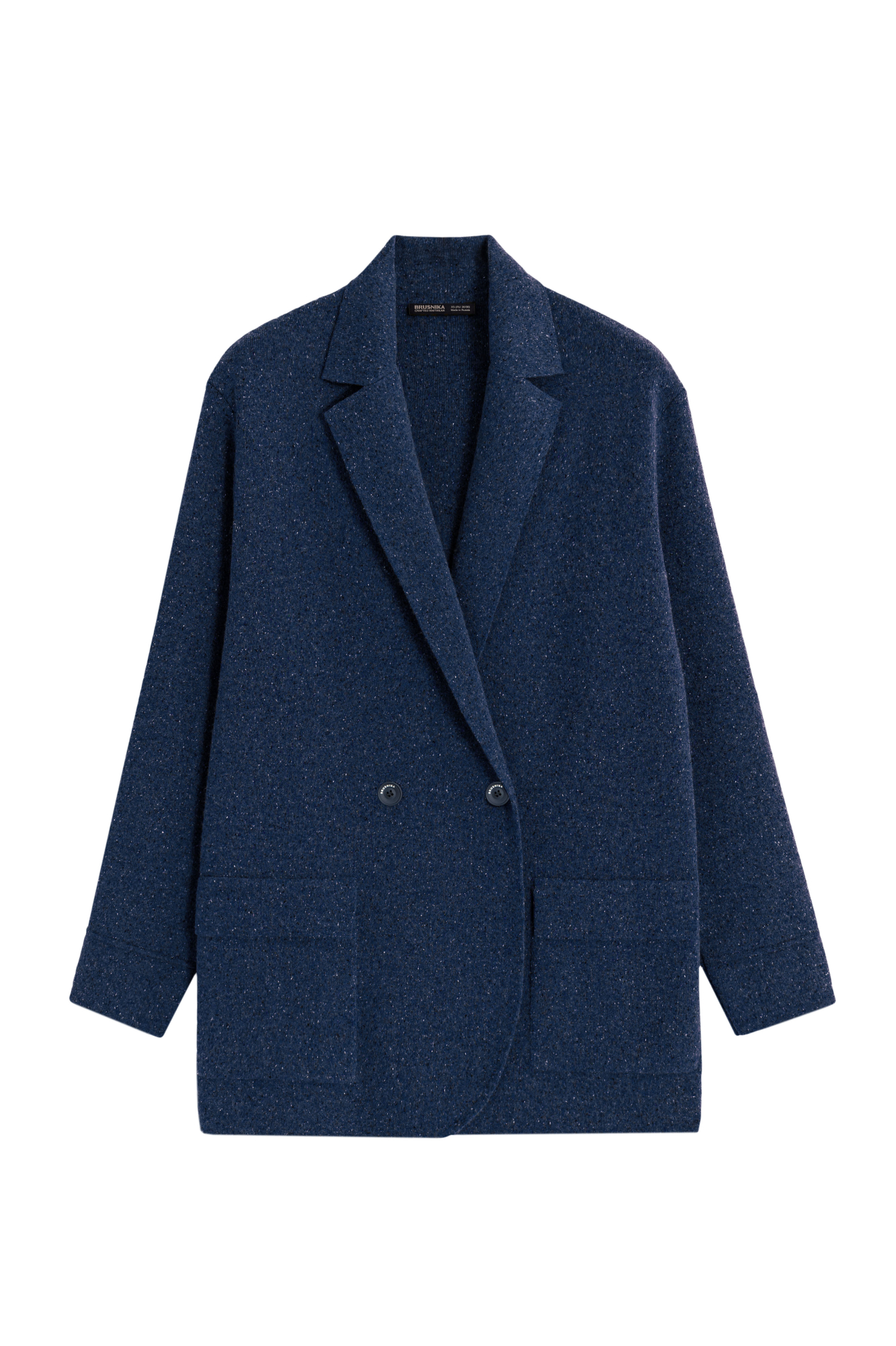 Трикотажный двубортный жакет из шерсти с добавлением вискозы и шелка. Модель прямого кроя, с лацканами, двумя накладными карманами и валиками на манжетах. Застежка на пуговицы. Без подкладки. 