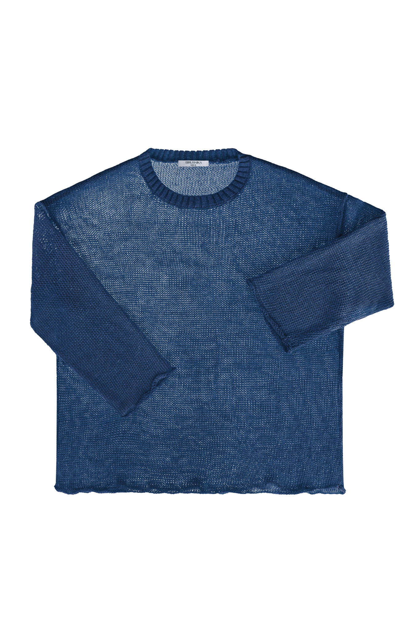 Полупрозрачный джемпер из 100% льна. Модель свободного силуэта со спущенной линией плеча и круглым вырезом горловины.