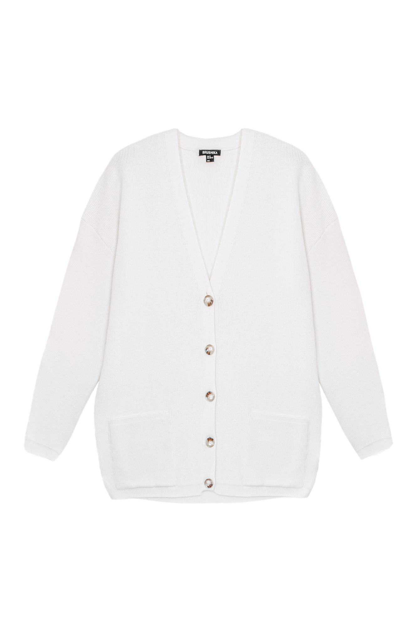 Трикотажный кардиган из хлопка с добавлением вискозы. Модель свободного силуэта, со спущенной линией плеч, V-образным вырезом и накладными караманами. Застежка на пуговицы.