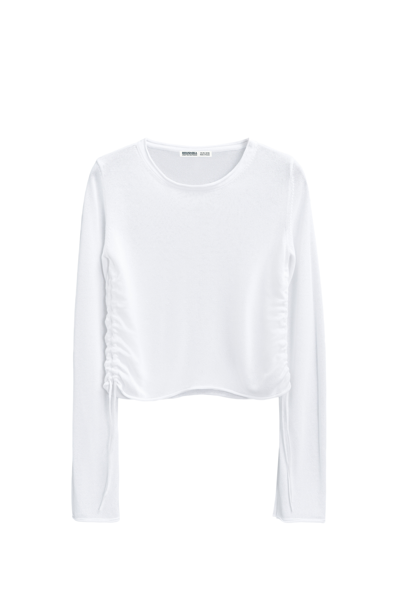 Трикотажный топ из вискозы. Модель прямого кроя, с длинным рукавом, небольшими разрезами на манжетах и круглым вырезом горловины. Кулиски по бокам изделия позволяют регулировать длину и создавать драпировку.