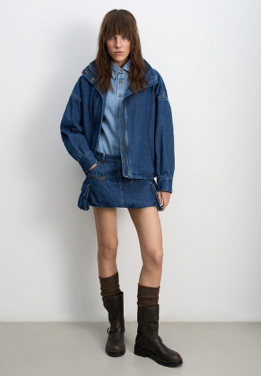 Джинсовый бомбер с воротником-стойкой