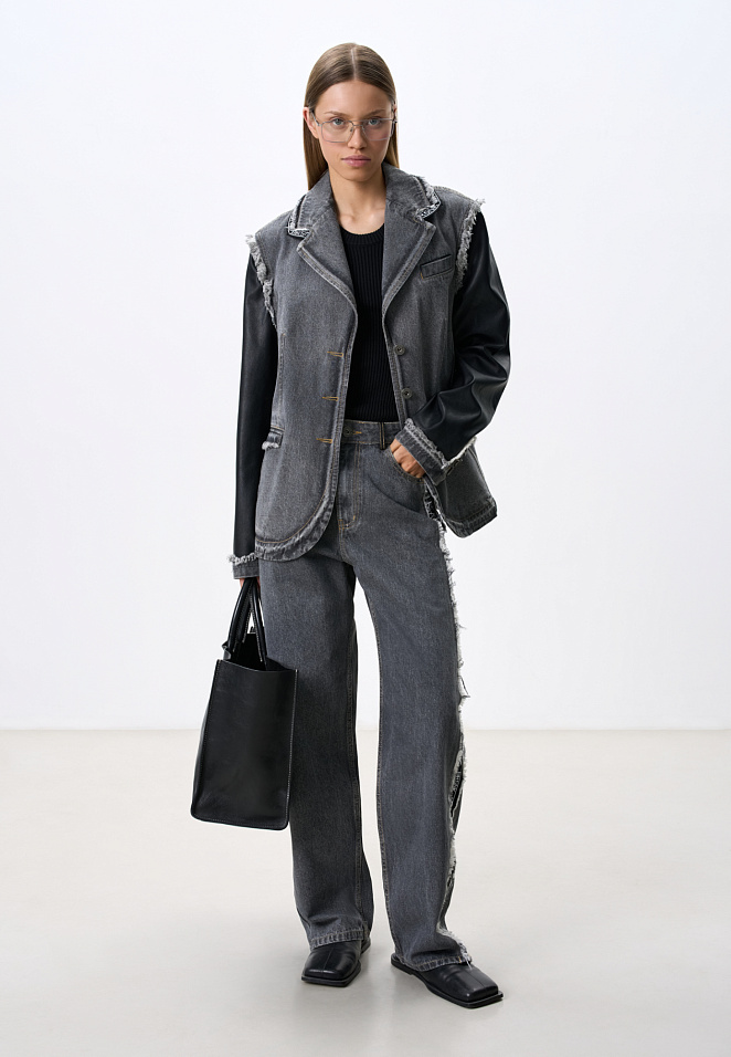 Джинсы с деталями из экокожи