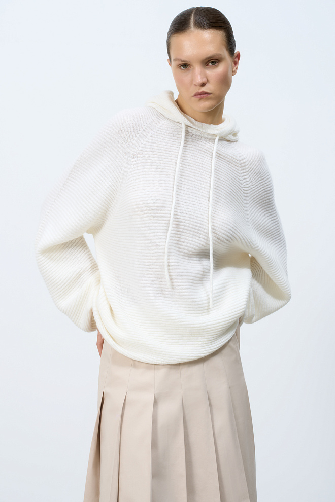 Худи из шерсти с капюшоном