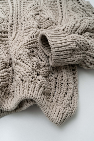 Трикотажный ажурный джемпер из хлопка