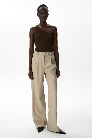 Прямые брюки из экокожи