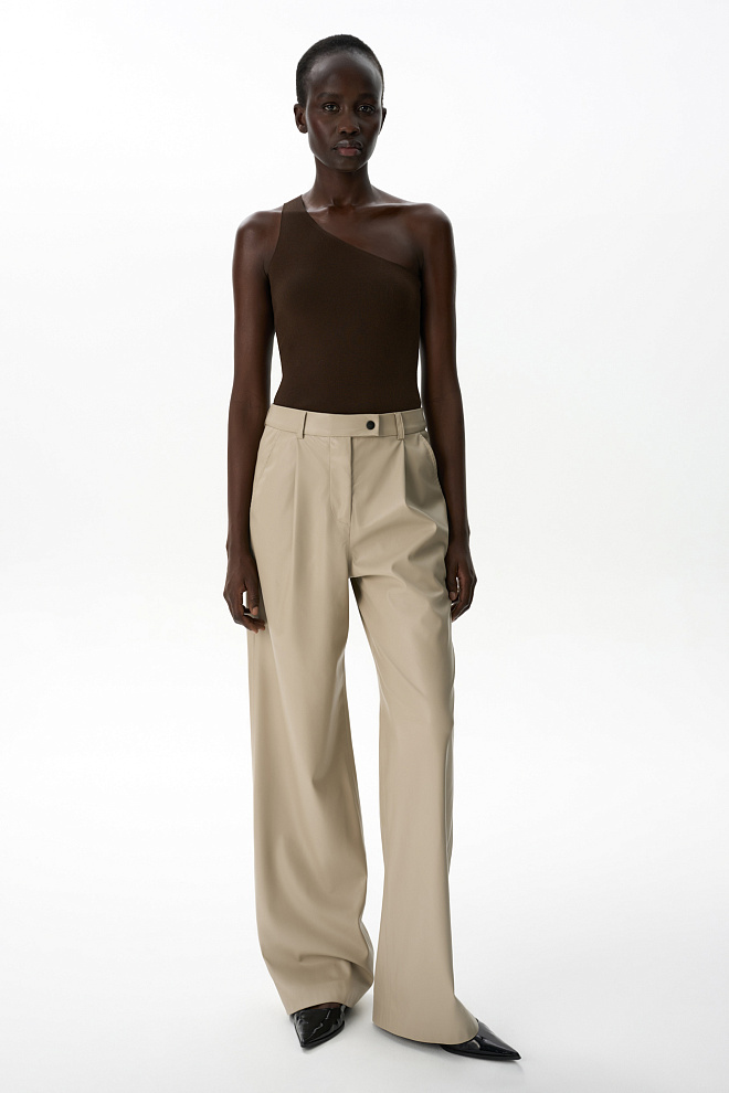 Прямые брюки из экокожи