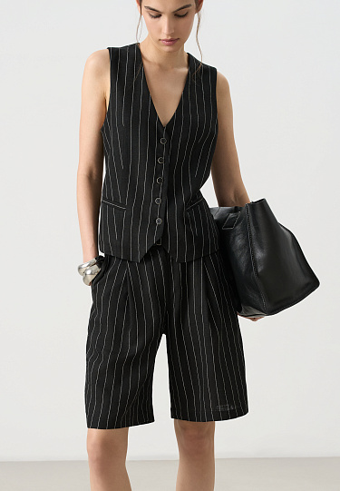 Льняной костюм в полоску