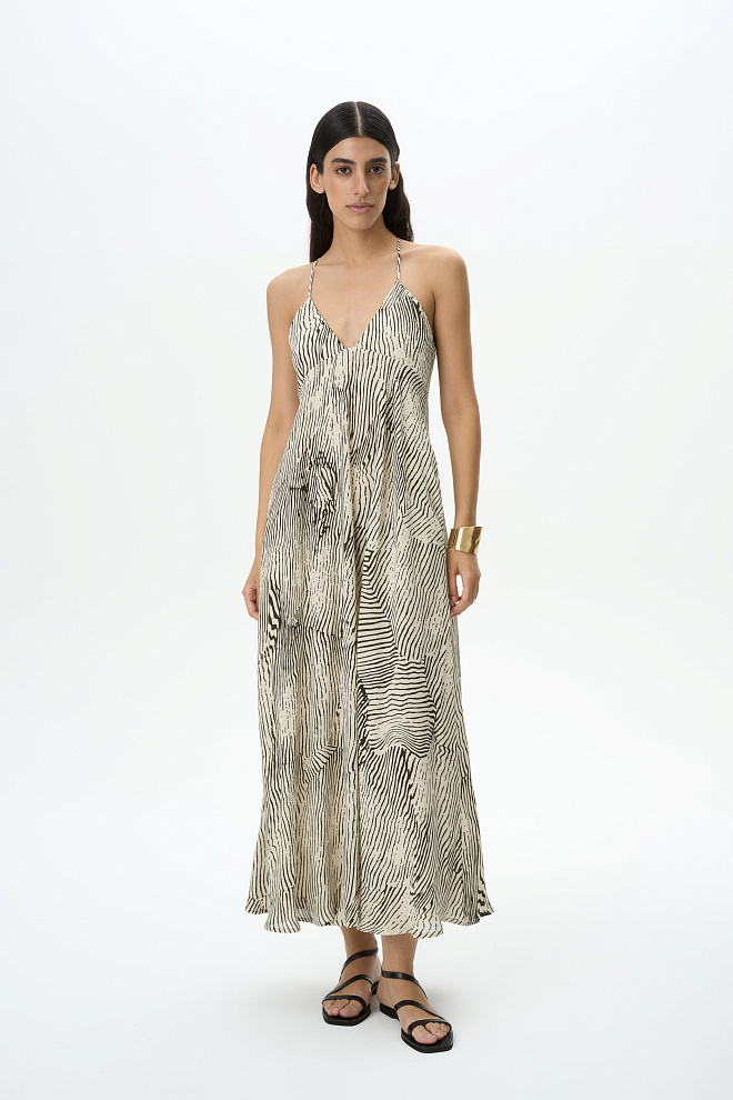 Принтованный сарафан на тонких бретелях