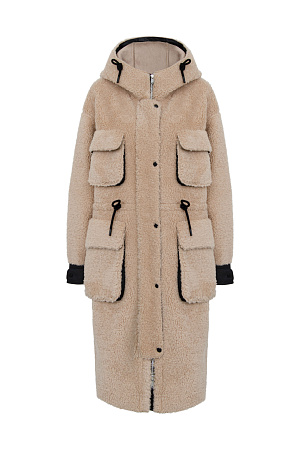 бежевый Меховое пальто из натуральной шерсти с большими накладными карманами. Застежка на молнии и кнопках. Вставки выполнены из эко-кожи.
