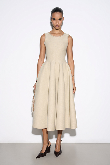 Трикотажное платье миди с люрексом