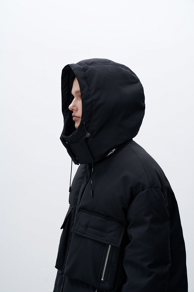 Пуховик с воротником-стойкой и капюшоном