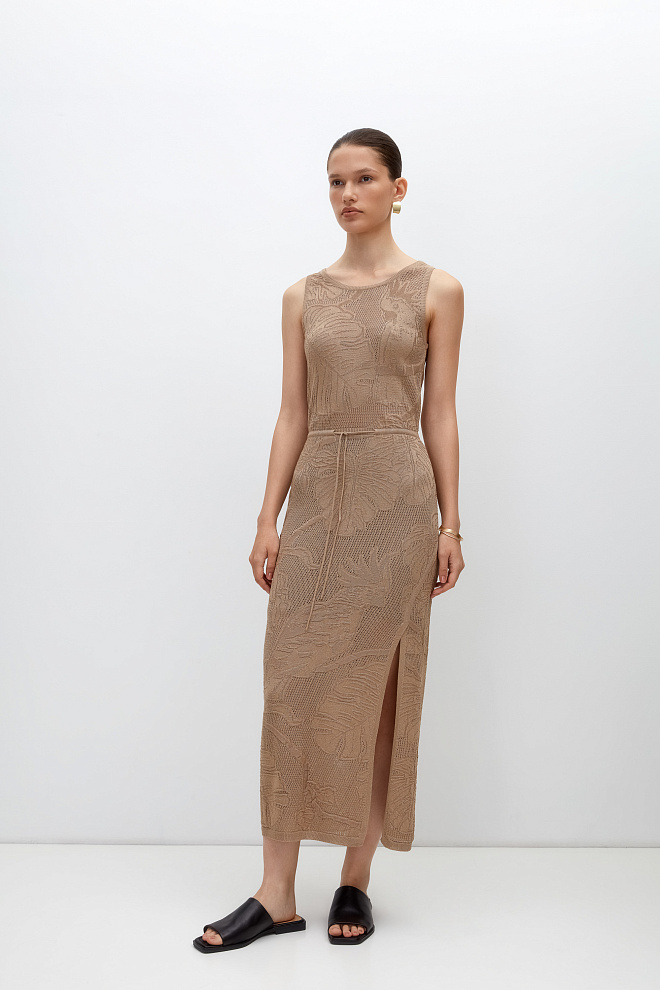 Ажурное платье миди с растительным орнаментом