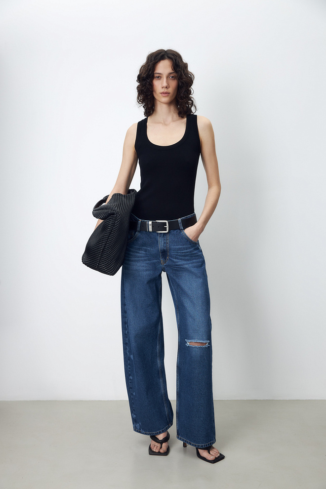 Прямые джинсы с принтом в виде сердечек