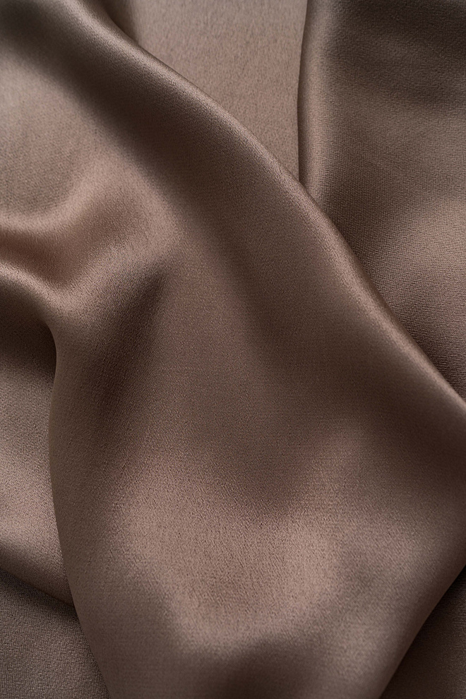 Топ из атласной вискозы