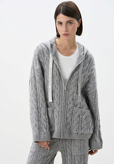 Худи с косами и жаккардом
