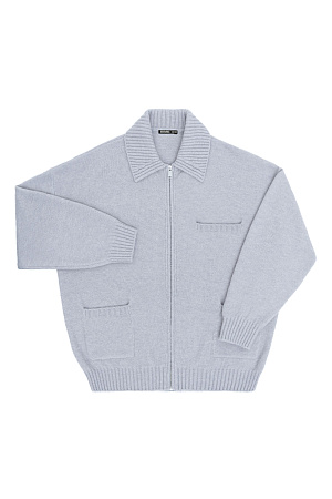 серый Трикотажный бомбер из шерсти с добавлением мохера. Модель свободного силуэта&nbsp;&nbsp;со спущенной линией плеча, отложным воротником и накладными карманами. Застежка на молнию. Изделие без подкладки.