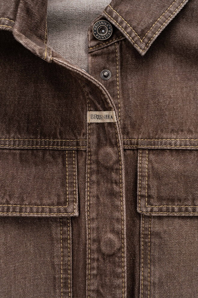 Джинсовый комбинезон с большими карманами