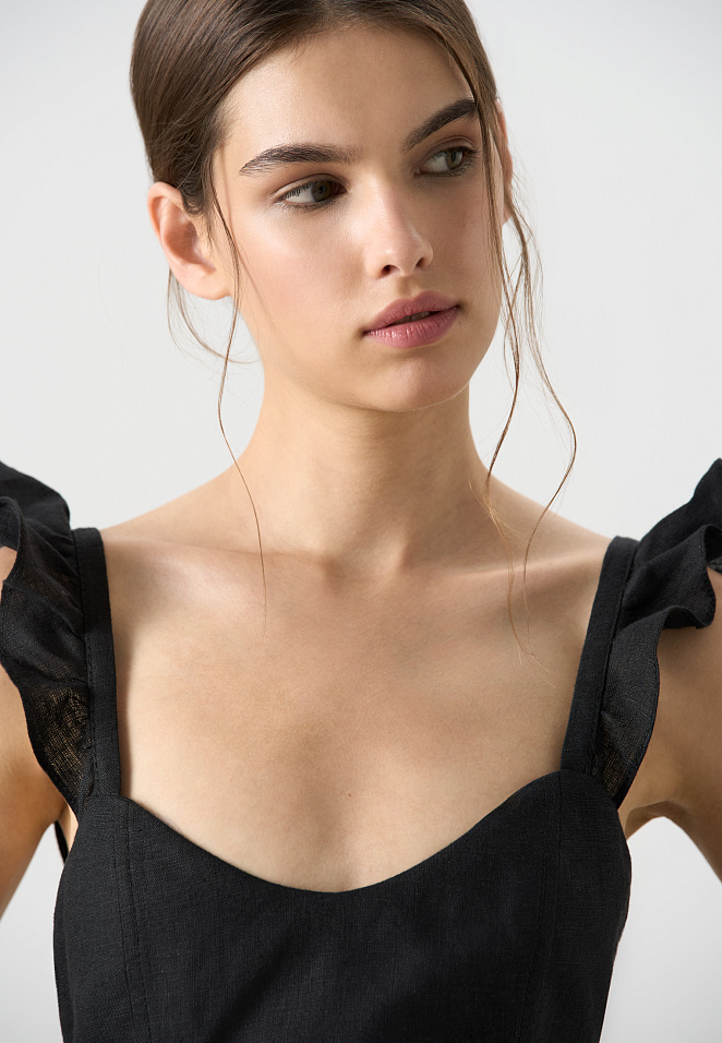 Сарафан с воланами на юбке