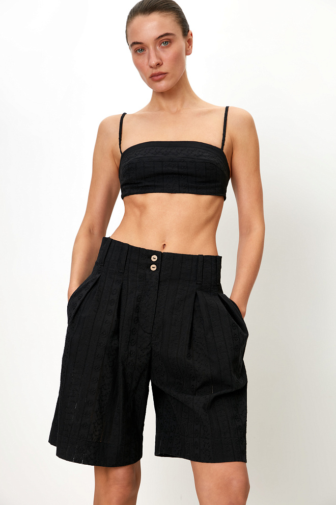 Укороченный топ