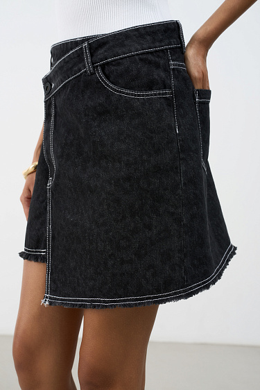 Юбка мини с анималистичным принтом