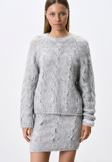 Трикотажный джемпер с косами