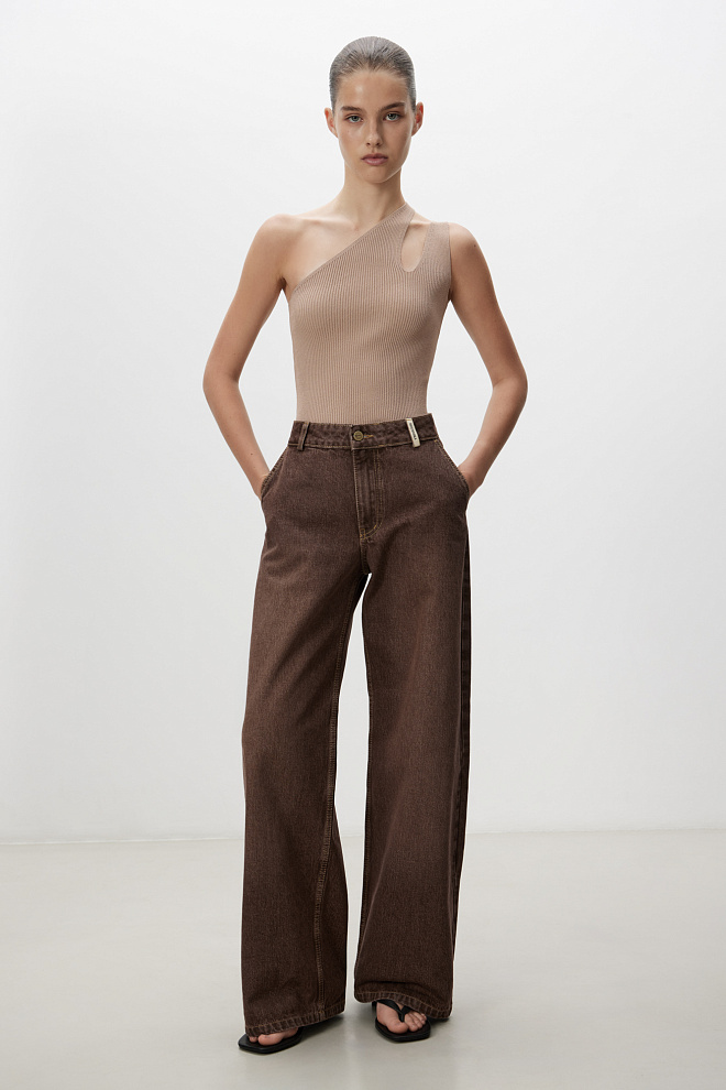 Трикотажный топ с двойной лямкой