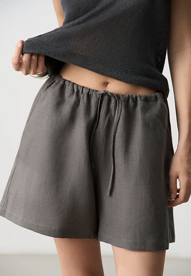 Льняные шорты с кулиской