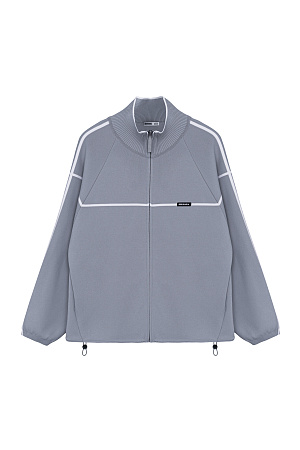 серый Вискозный трикотажный бомбер спортивного стиля с контрастными лампасами. Модель прямого кроя с длинными рукавами, манжетами на эластичной резинке и воротником-стойкой. По низу изделия предусмотрена регулируемая кулиска. Застежка на молнию.