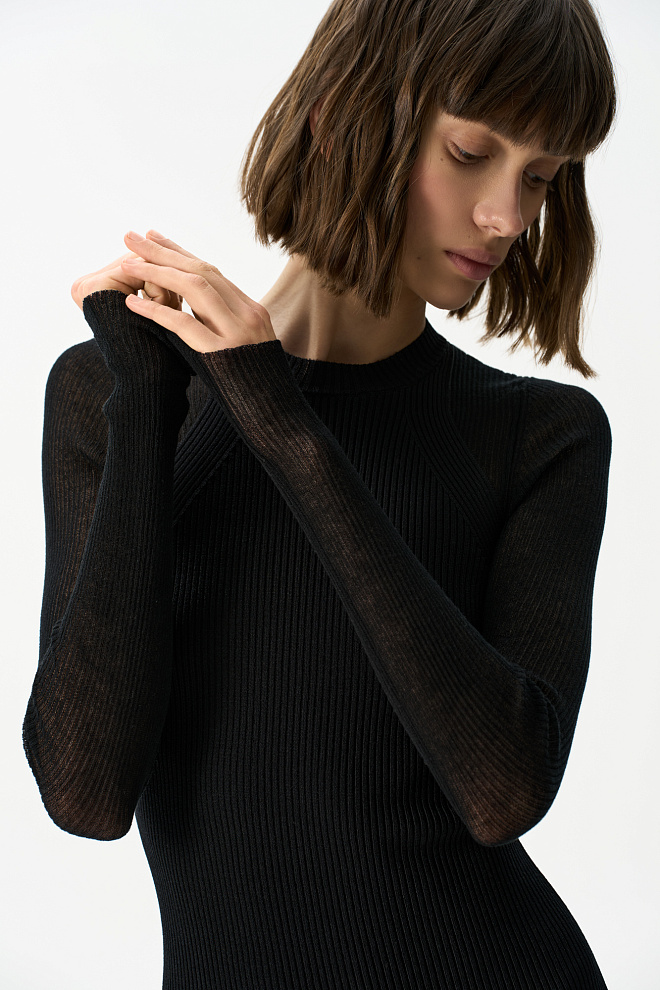 Платье мини с полупрозрачными рукавами