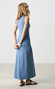Платье длины макси из модала. Модель свободного кроя, с асимметричным верхом и перекрученной лямкой на одно плечо.