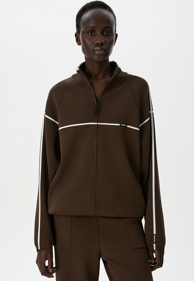 Спортивный бомбер на кулиске