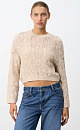 Трикотажный джемпер из шерсти альпака ажурной вязки. Модель свободного силуэта со спущенной линией плеч и круглым вырезом горловины. Манжеты и низ изделия выполнены в рубчик.