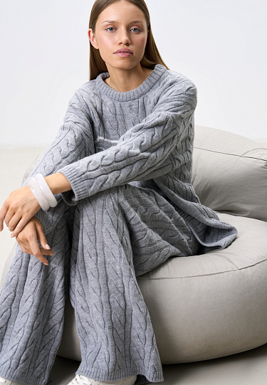 Трикотажные брюки с косами