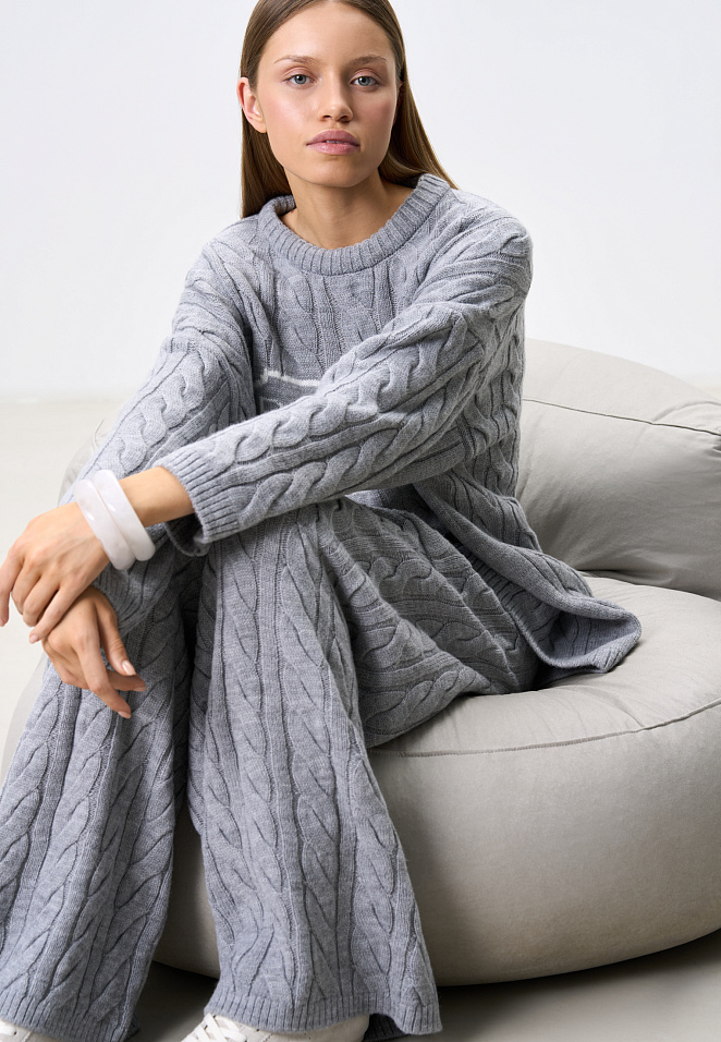 Трикотажные брюки с косами