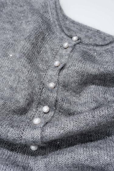 Трикотажный лонгслив из кидмохера с пайетками