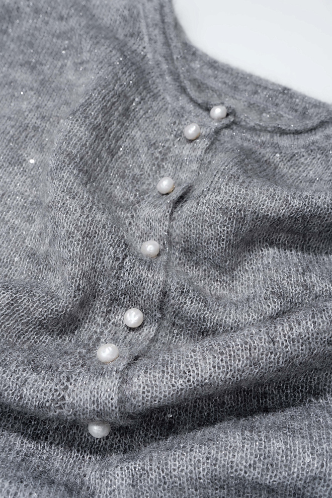 Трикотажный лонгслив из кидмохера с пайетками