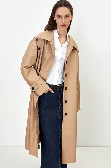 Длинный плащ с отложным воротником-стойкой