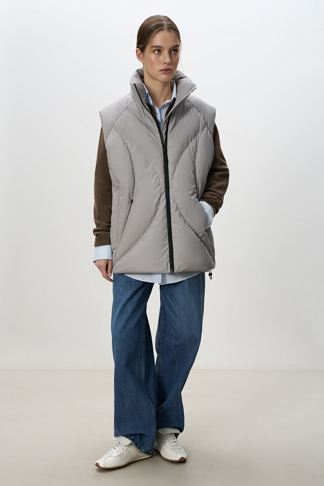 Стеганый жилет на пуху