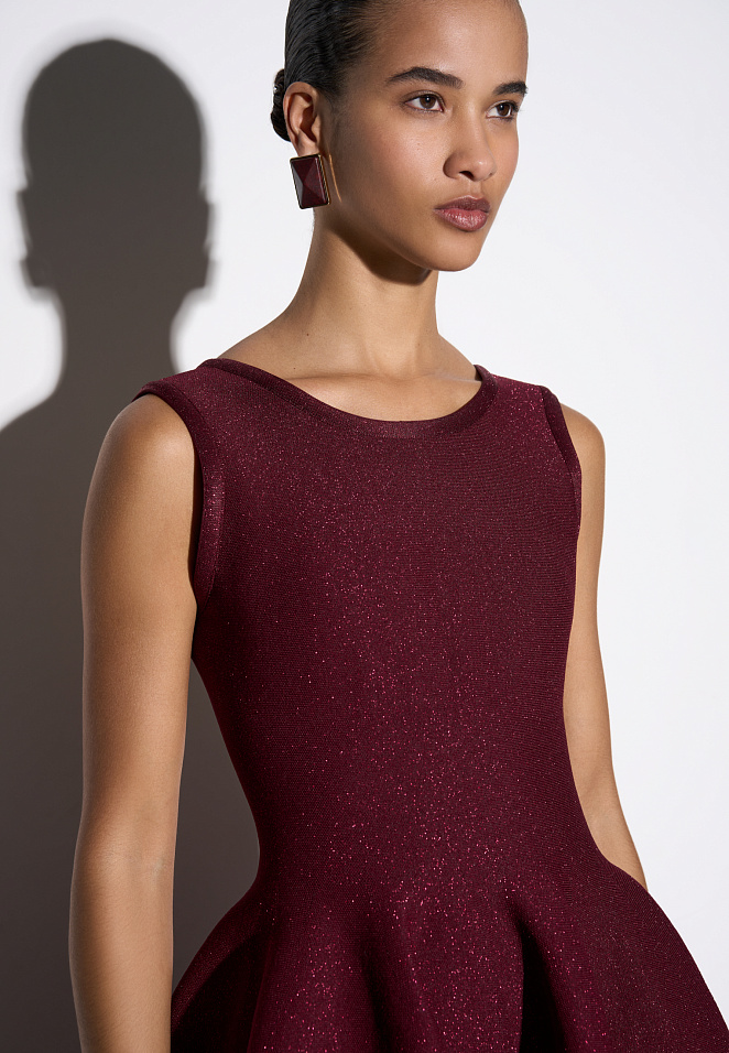 Трикотажное платье миди с люрексом