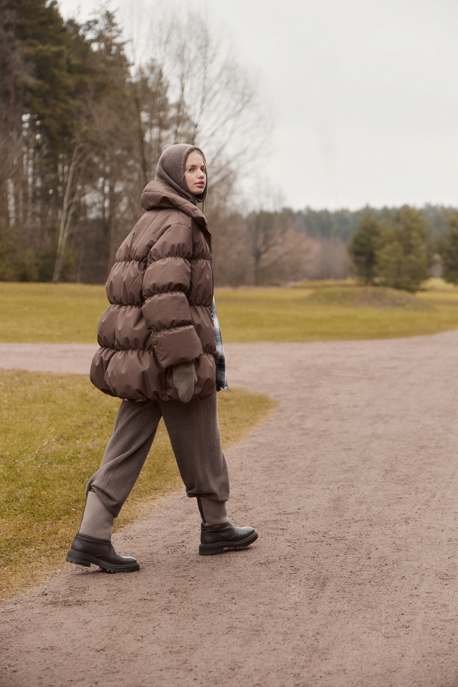 Трикотажные брюки-бананы из кашемира и шерсти 